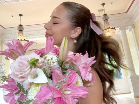 Lucky Girl Syndrome Explained: How to Feel Luckier Every Day